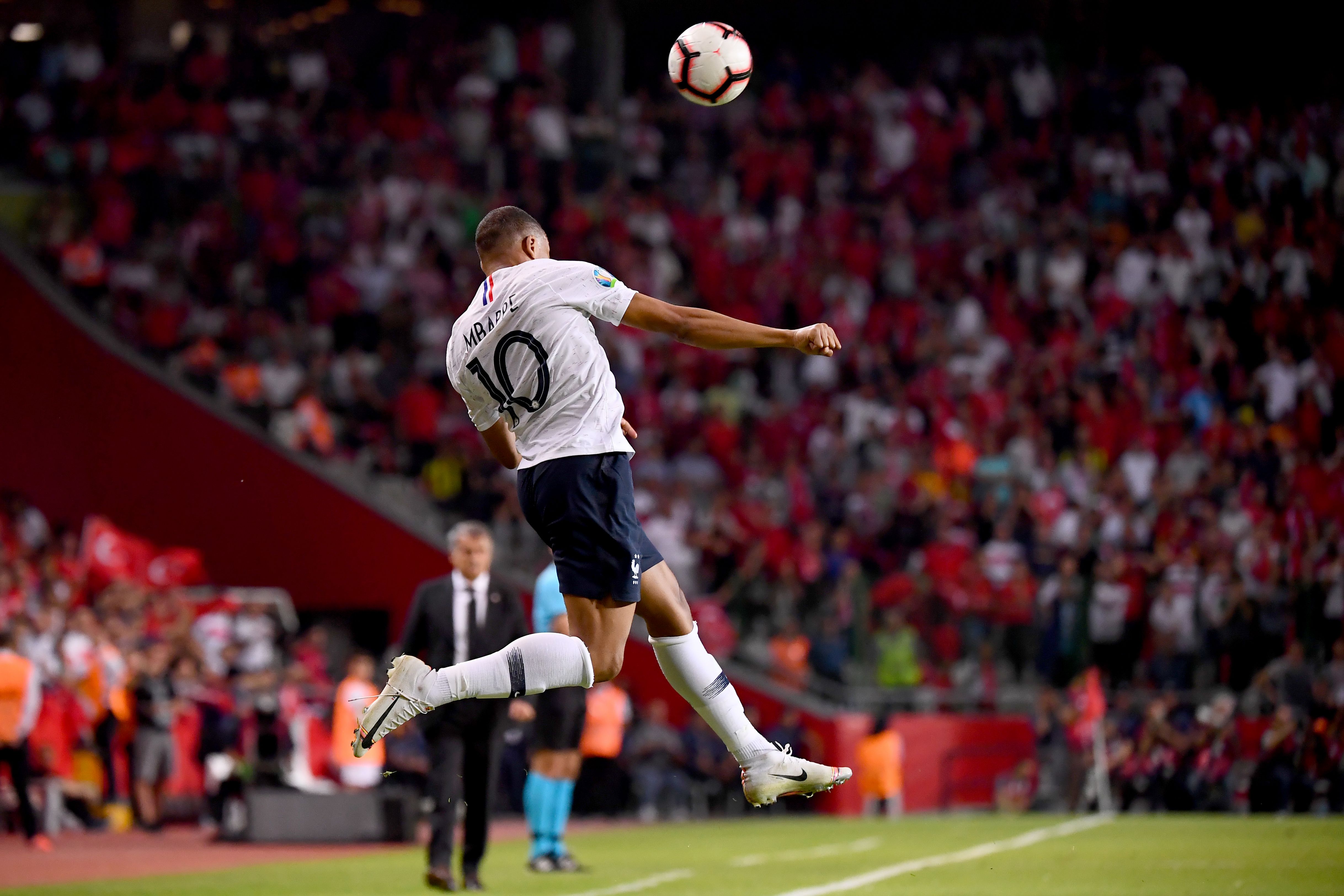 这有助于她 这有助于她