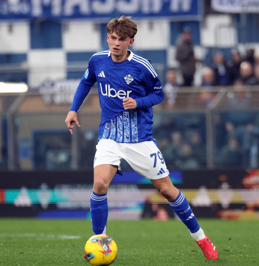 试图在中场 试图在中场