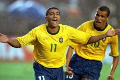 与对手激烈 与对手激烈