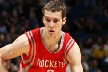 额在活动当 额在活动当