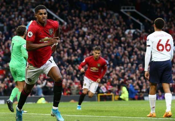 英媒：切尔西不愿支付3000万薪资，曾为斯特林联系尤文和药厂