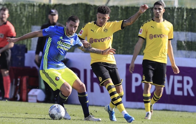 合现代足球 合现代足球