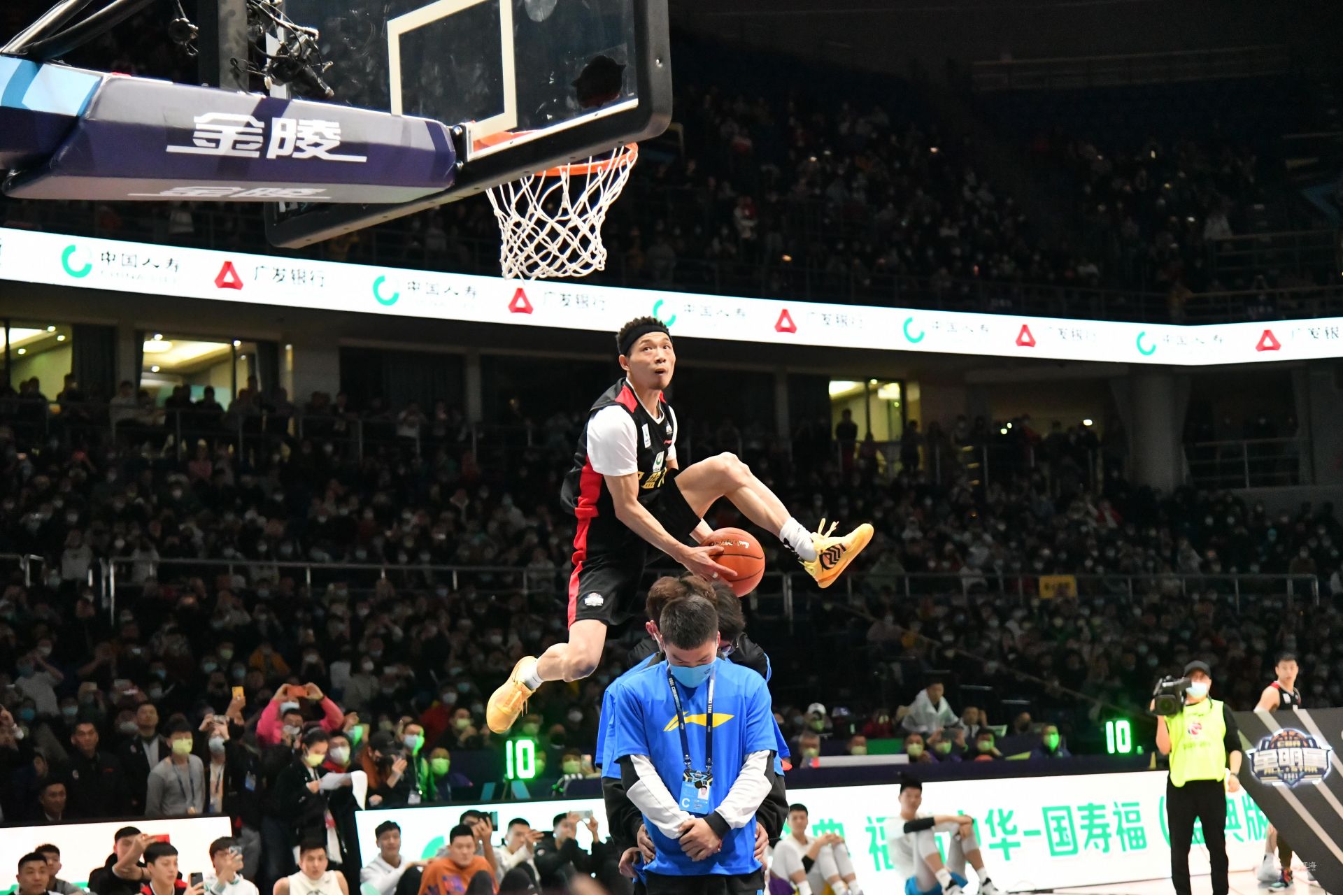 延迟登场 延迟登场