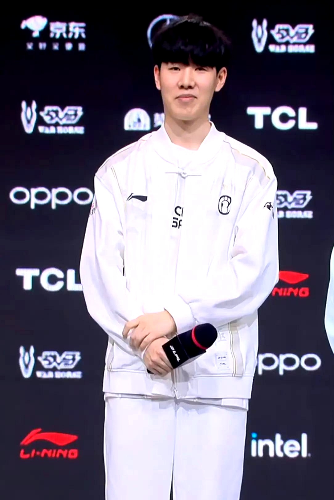 而被看好的 而被看好的